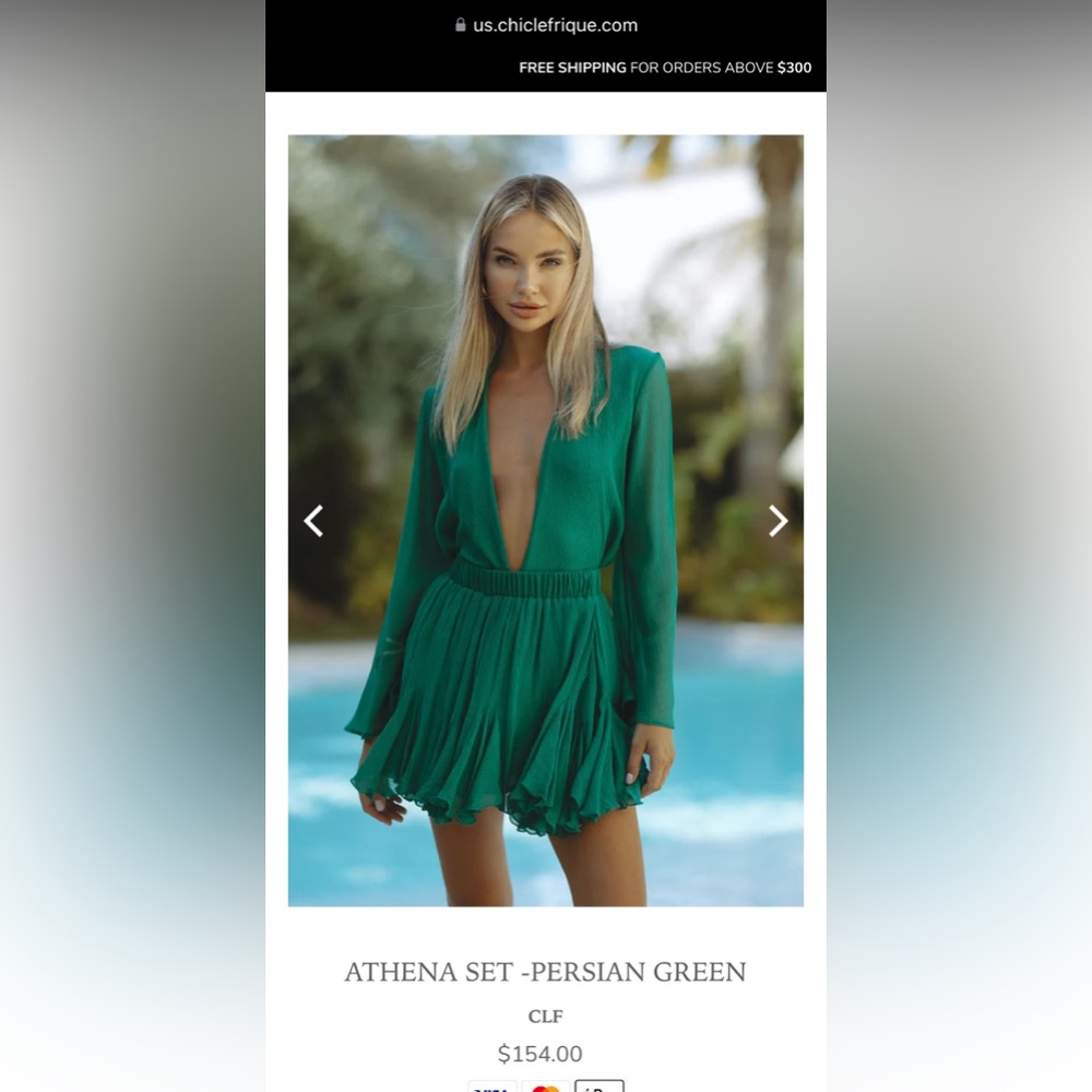 Chic Le Frique Athena Skirt Set